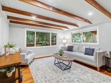 160 Woodland Dr