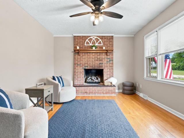 160 Westbriar