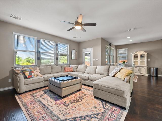 160 Thornless Cir, Buda, TX 78610 | MLS #3816
