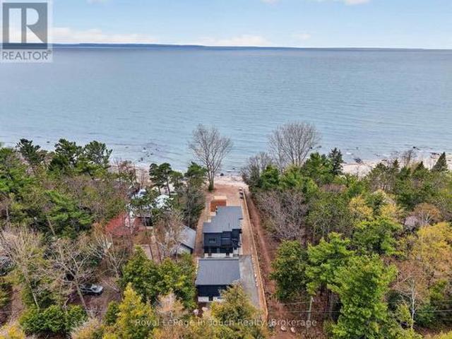 160 Tiny Beaches Road N, Tiny, ON, L0L 2J0 Luxury House for sale | Listing ID S13138 | Royal LePage Carriage Trade Luxury Properties