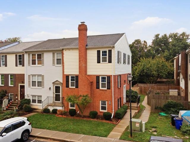 1614 Colonial Way