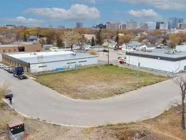 1614 Quebec Street, Regina, SK, S4P 1J2 vacant land for sale.