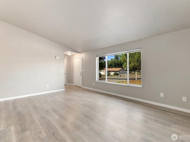 1614 1616 th Street S