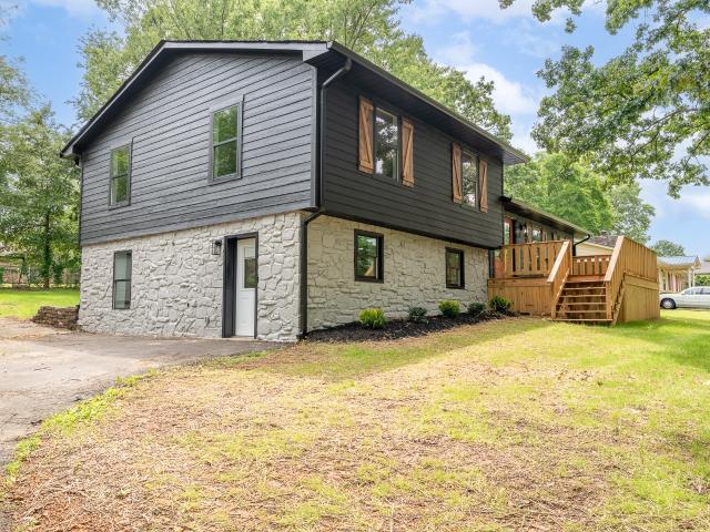 1615 Deer Hollow Dr