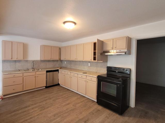 1615 Grant St, Levelland, TX 79336 | MLS #202559