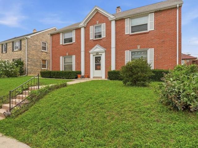 1615 S 54th St, West Milwaukee, WI 53214