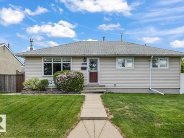 16165 B Avenue, Edmonton, AB, T5P 1J6 house for sale | Listing ID E4494 | Royal LePage