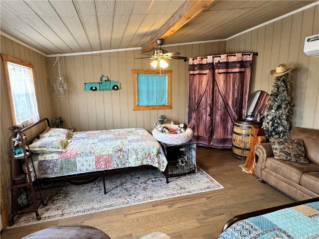 1616 Middle Rd, George West, TX 78022 | MLS #1882