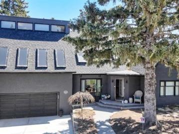 Scarboro, Calgary, Alberta - Garden, Fireplace