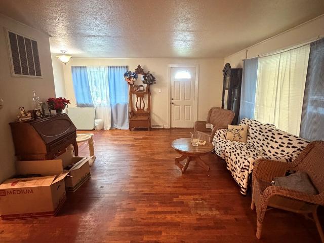 1616 S Porter