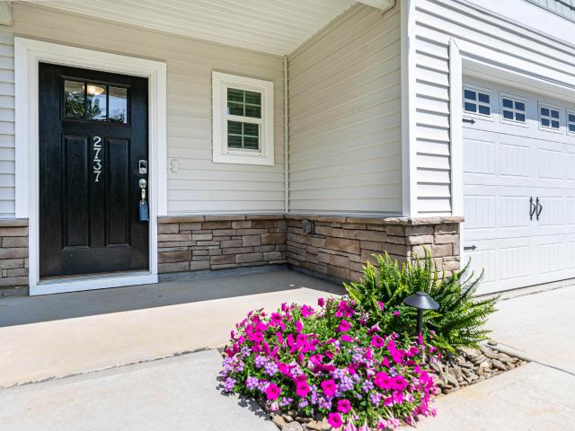 1617 Central Creek Drive