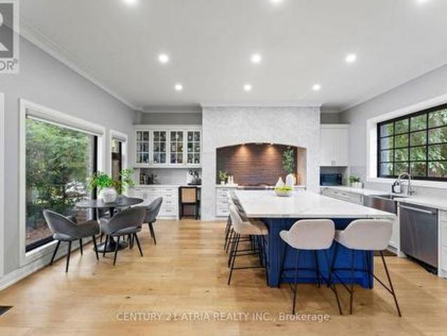 1617 Islington Avenue, Toronto, ON, M9A 3M8 house for sale | Listing ID W13845 | Royal LePage