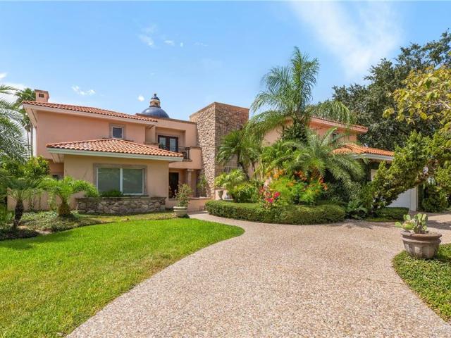 1617 Palm Valley Drive E