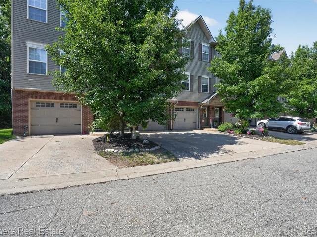 1617 Red Hickory Court