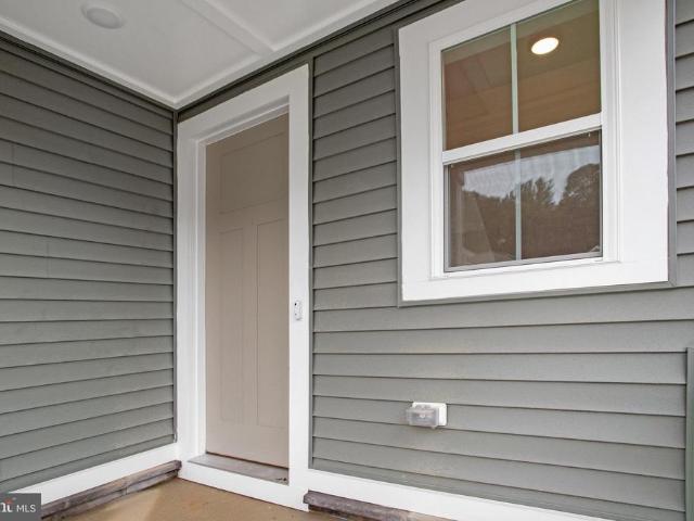 1618 Shady Tree Court