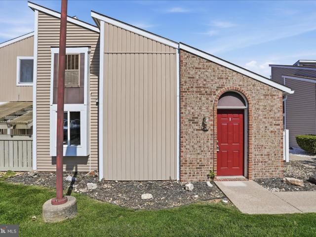 1618 Woodlands Run, Unit 1618, Hagerstown, MD 21742 | MLS #MDWA2035