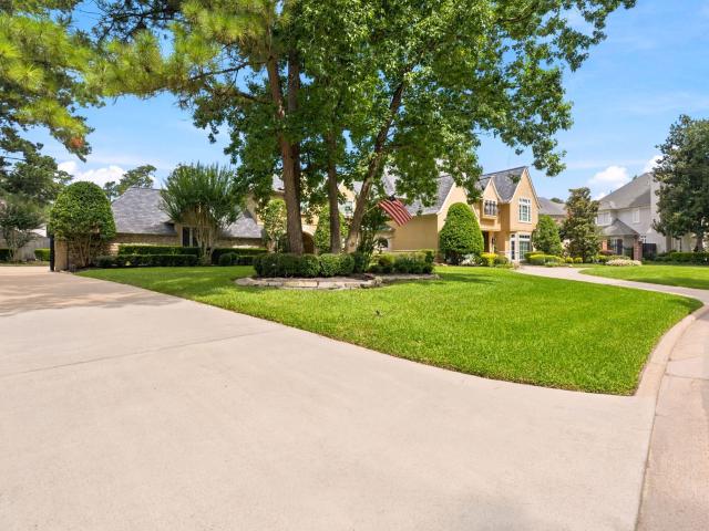 16103 Stewarts Grove Drive