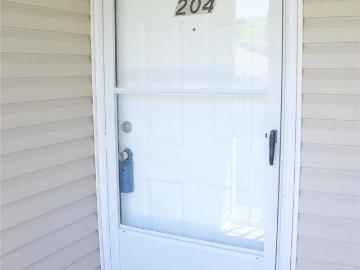 1610 Eagles Place # J 204