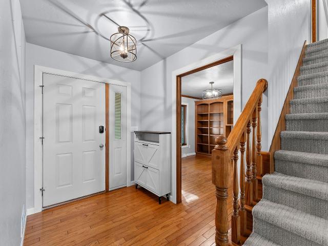 1610 king of arms drive