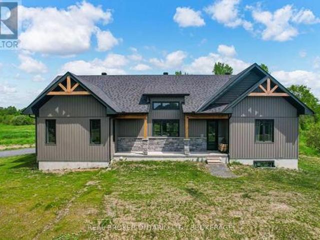 16119 Eamer Road, South Stormont, ON, K0C 1R0 house for sale | Listing ID X13415 | Royal LePage