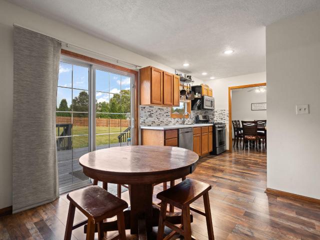 1611 Crest View Lane