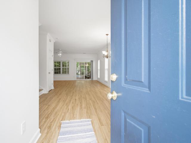 1611 Camfield Lane