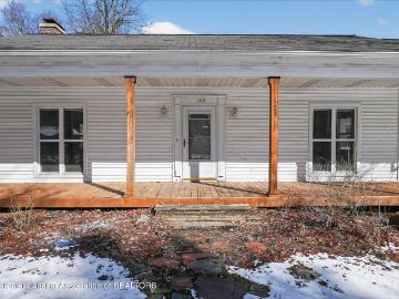 1611 River Terrace