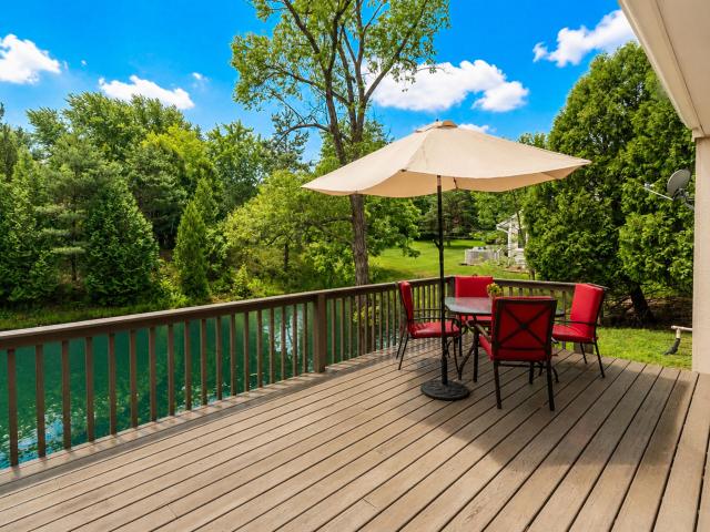 1611 W Eastbrook Ct