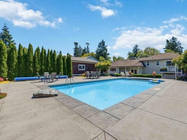 16127 8 Avenue, Surrey, BC, V4A 8W5 house for sale | Listing ID R3143 | Royal LePage