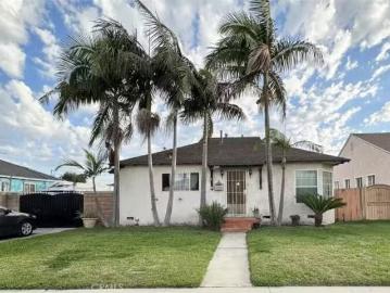 1612 E STOCKTON AVE, COMPTON, CA 90221