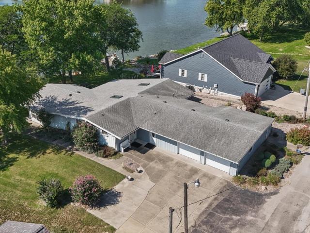 1612 Lakeview Drive