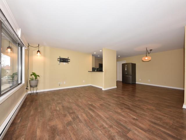 1612 S Coachlight Dr