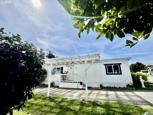 16131 W Hoffeldt Ln, Unit 18, Brookings, OR 97415 | MLS #437341