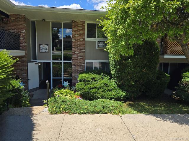 1613 Old Country Road