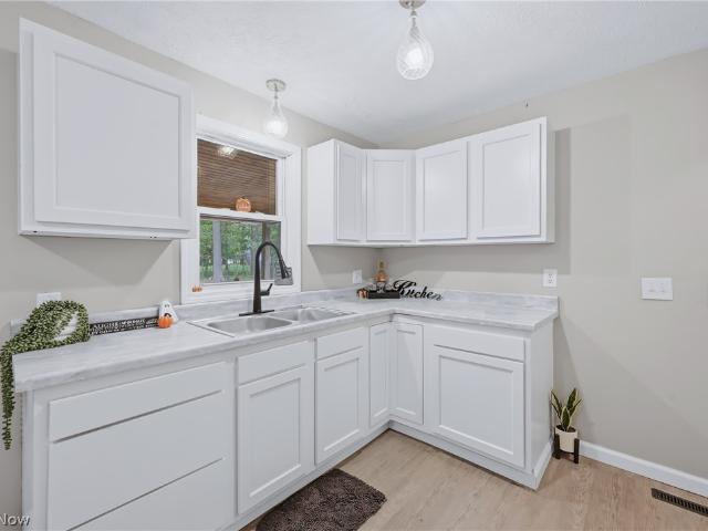1613 Lillian Road