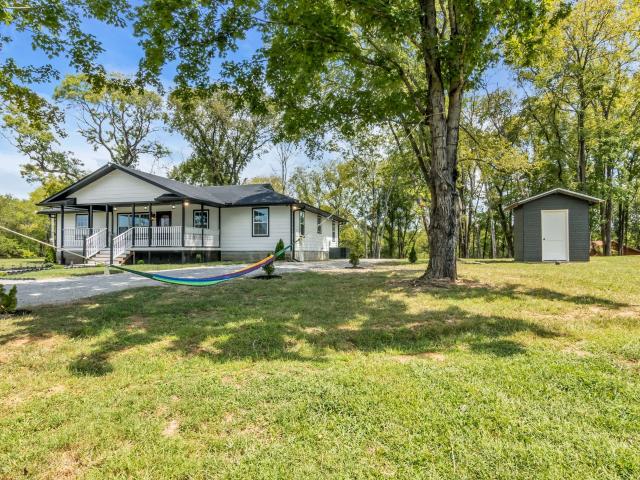 1613 Rucker Rd