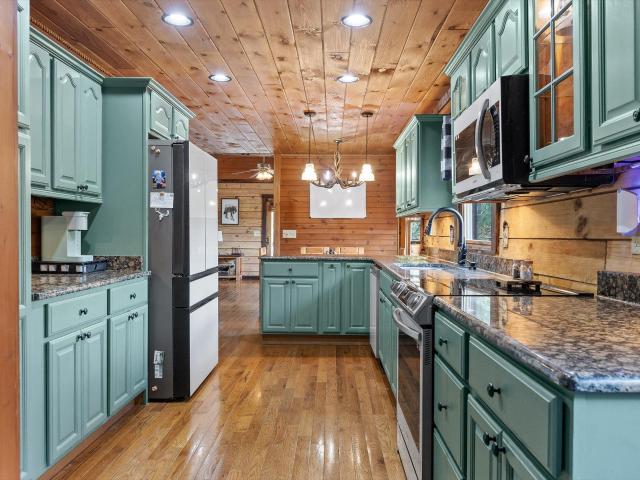 161 & 155 Cherokee Ridge Drive