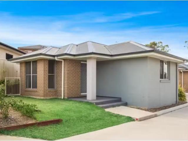 1/61 Clayton Crescent, Rutherford House for rent Listed by Ke.