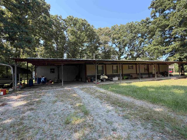 161 Gentry