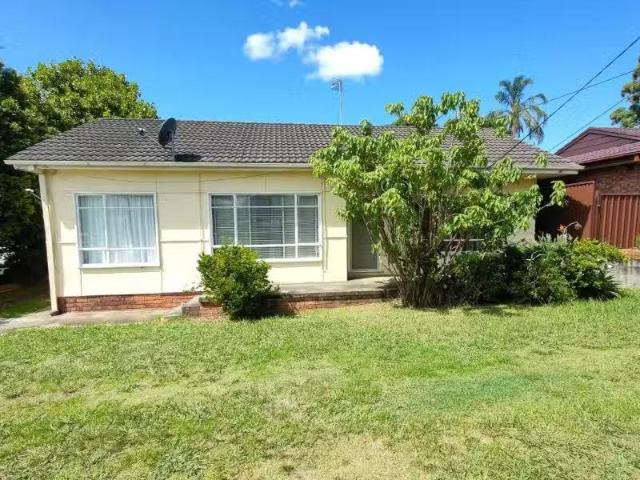 161 Davies Road, Padstow House for rent Listed by Jacob Ardiz.