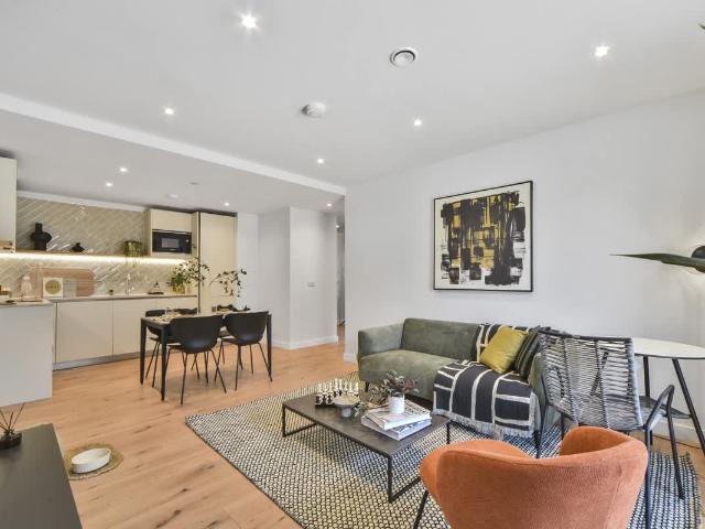 161 Evelyn Street London SE8