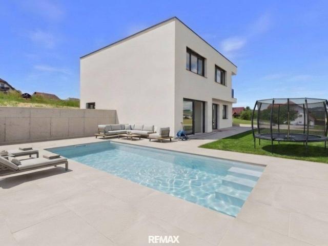 161 m² Luxus Pur mit Pool Preisreduziert !