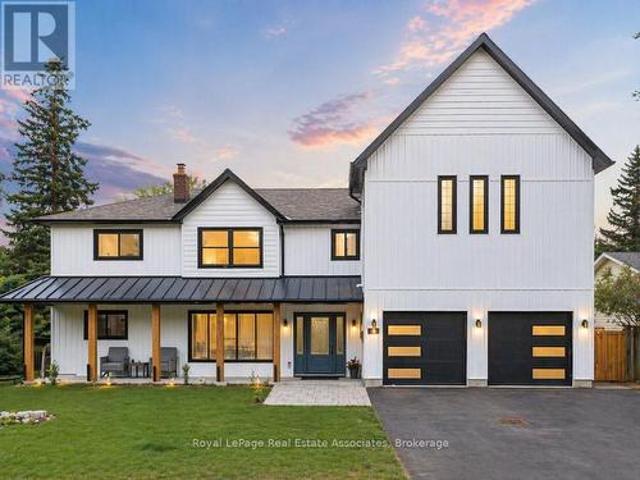 161 Mill Street, Halton Hills, ON, L7G 2C4 Luxury House for sale | Listing ID W13468 | Royal LePage Carriage Trade Luxury Properties