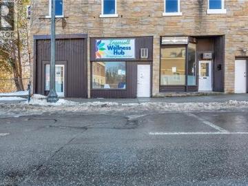 Oxford, Ontario - Office room