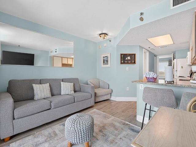 161 Seawatch Dr. 912