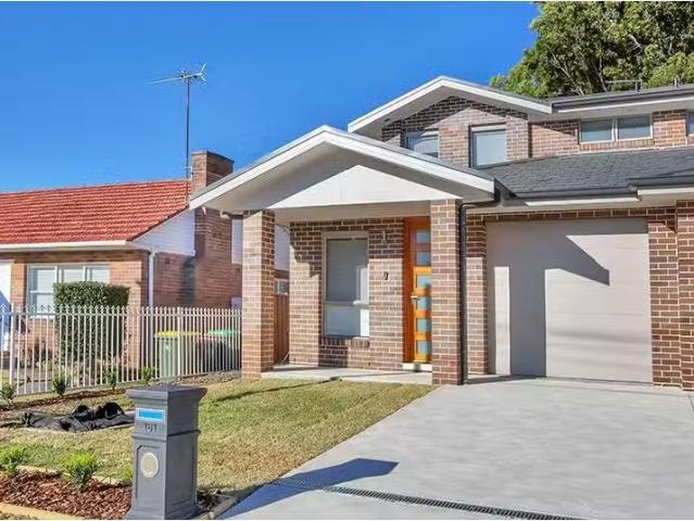 161 Robey Street, Maroubra House for rent Listed by Finn Bird.