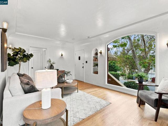 161 Viewmont Ave