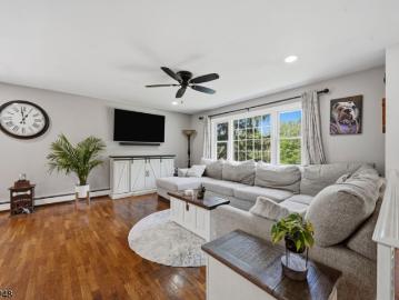 1624 County Rd 565