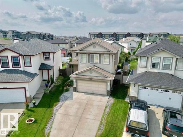 1624 Street Nw, Edmonton, AB, T5Y 3H7 house for sale | Listing ID E4510 | Royal LePage