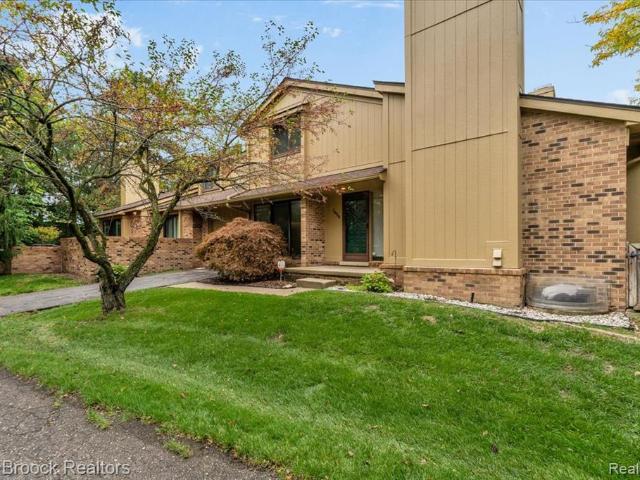 1624 South Hill Circle # 14